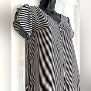 💥3/$30💥  Philosophy | Striped Button Blouse XS